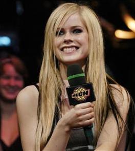 Avril quiere interpretar a Courtney Love